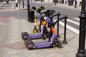 Steuerung: Zuschauer in Bad Kreuznach zeigen Solidarit├Ąt mit E-Scooter-Fahrer
