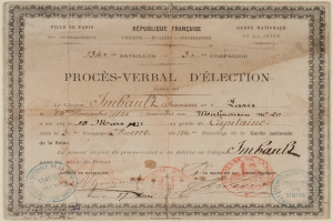 Ein altes Dokument, wahrscheinlich ein Wahlzettel, mit Text und zwei Stempeln darauf.