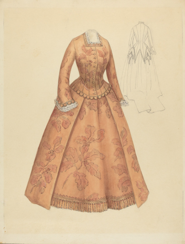 Ein detailliertes Kostümdesign aus dem 18. Jahrhundert für ein langes Kleid mit hohem Kragen, das ein floral gemustertes Mieder in Rosa, Lila und Blau sowie einen Spitzenbesetzten Rock auf einem hellblauen Hintergrund zeigt.