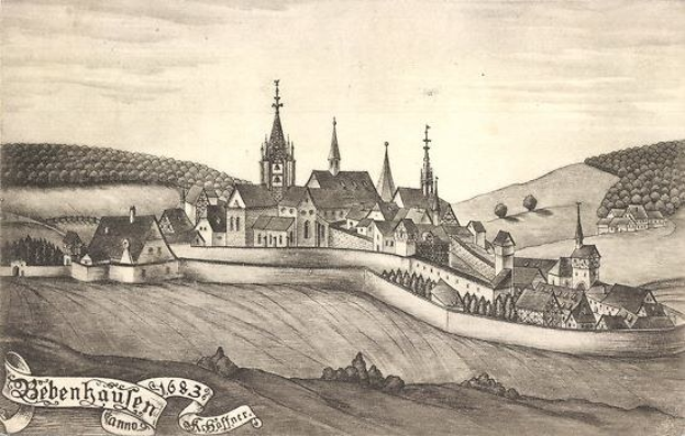 Schwarze und weiße Zeichnung einer Stadt mit einer Burg in der Mitte, umgeben von Häusern, Bäumen, Hügeln und einem Himmel, mit dem Wort "Bayerisch" unten.