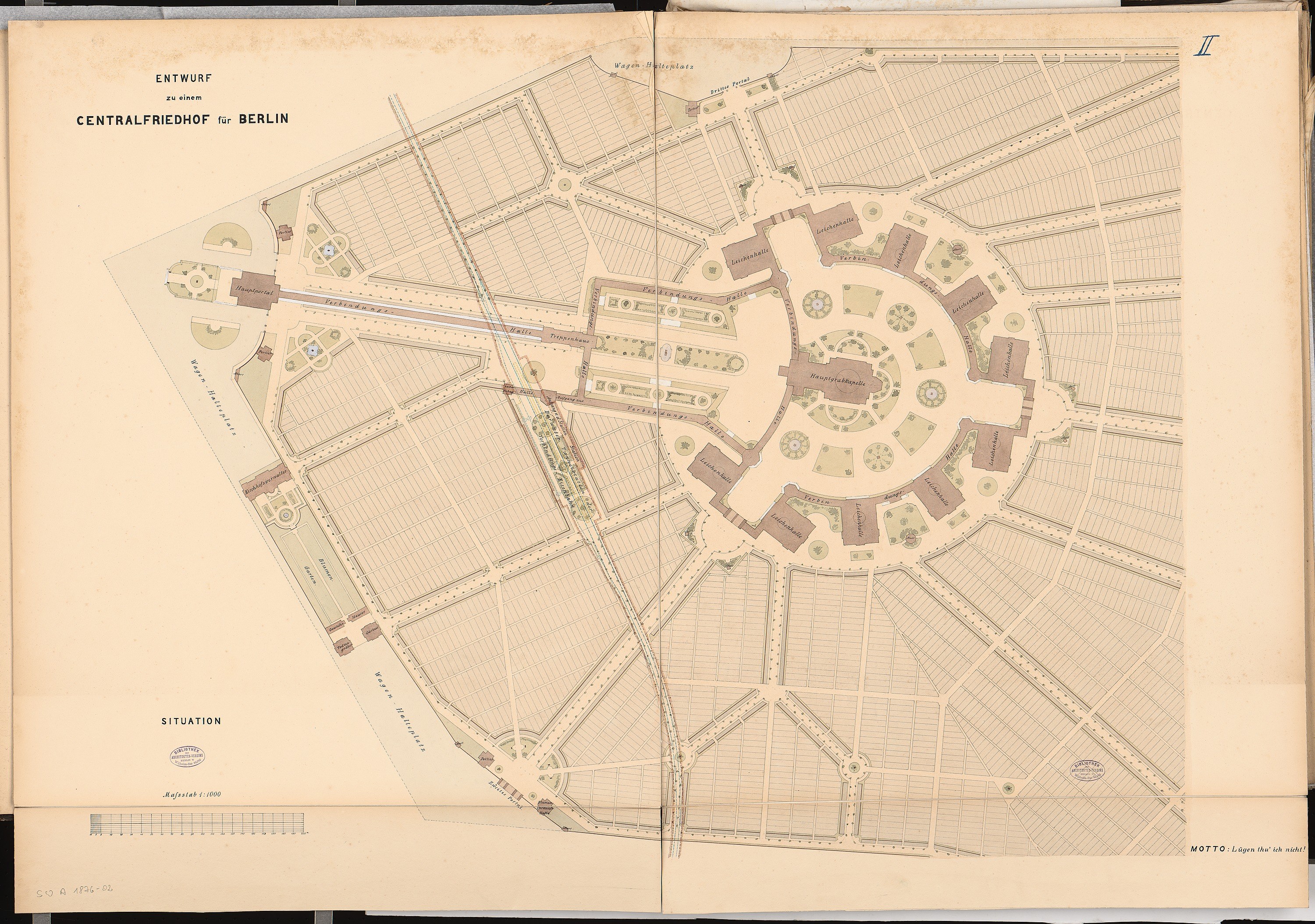 Altes Buch mit einem detaillierten Stadtplan von Berlin auf dem Cover, der Straßen, Gebäude und Sehenswürdigkeiten zeigt, begleitet von Text, der zusätzliche Informationen bietet.