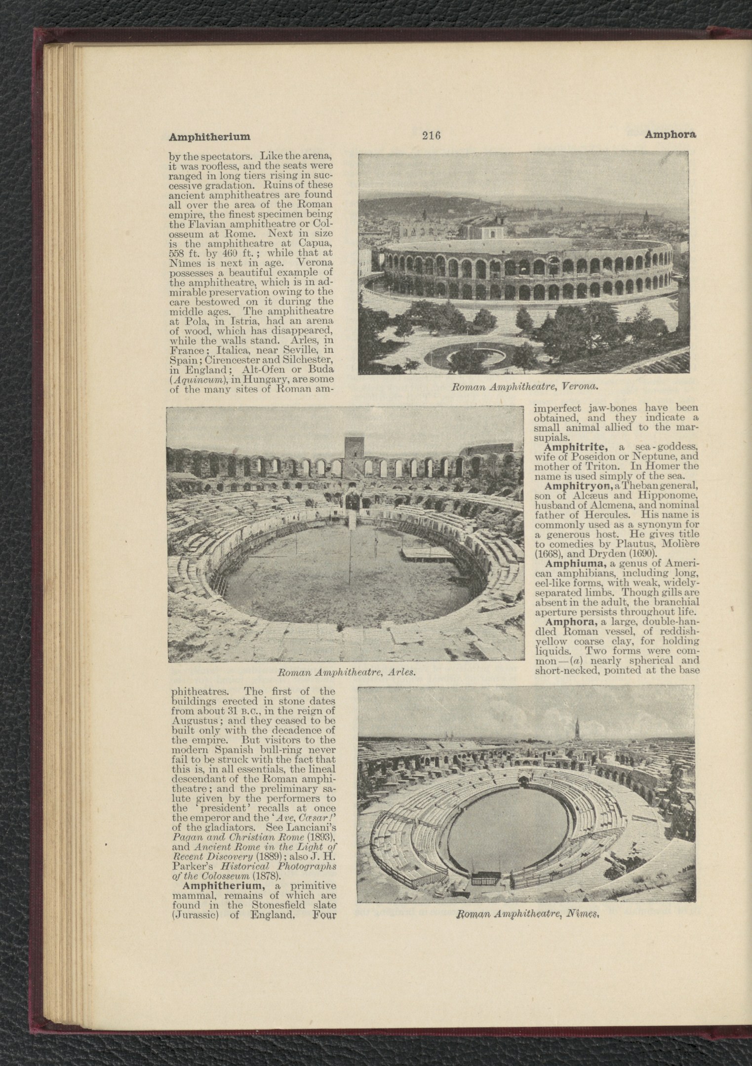 Offenes Buch mit Stadionbild und textuellen und visuellen Informationen zum Veranstaltungsort.